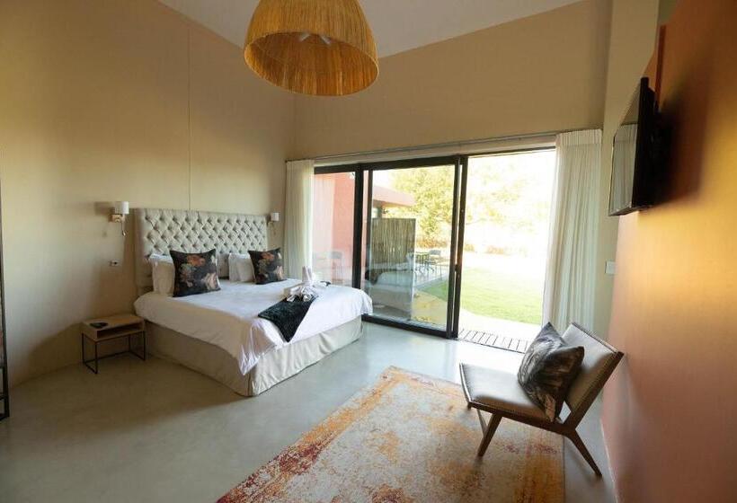 غرفة قياسية مطلة على الجبل, Marianne Wine Estate