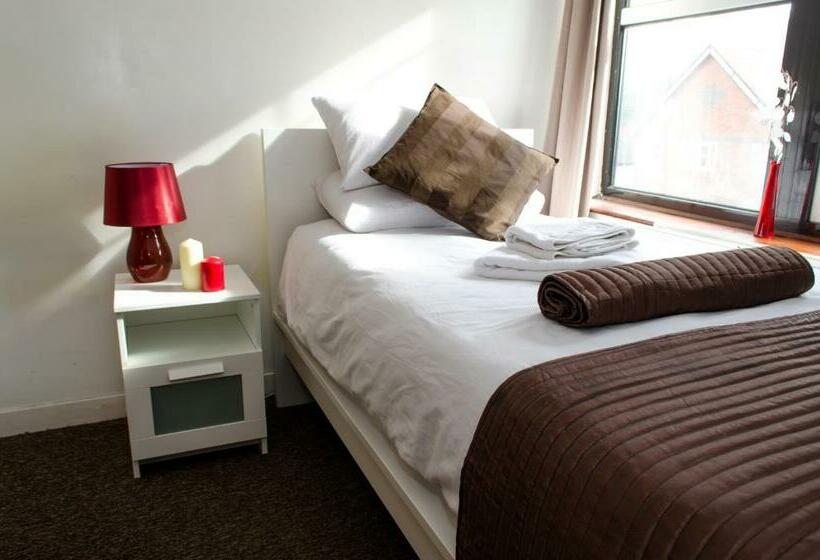اتاق استاندارد یک تخته با سرویس بهداشتی مشترک, Campbells Guest House