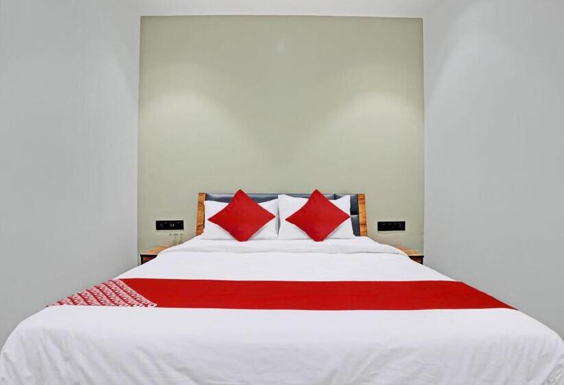 اتاق استاندارد, Oyo Flagship Hotel Laksh View
