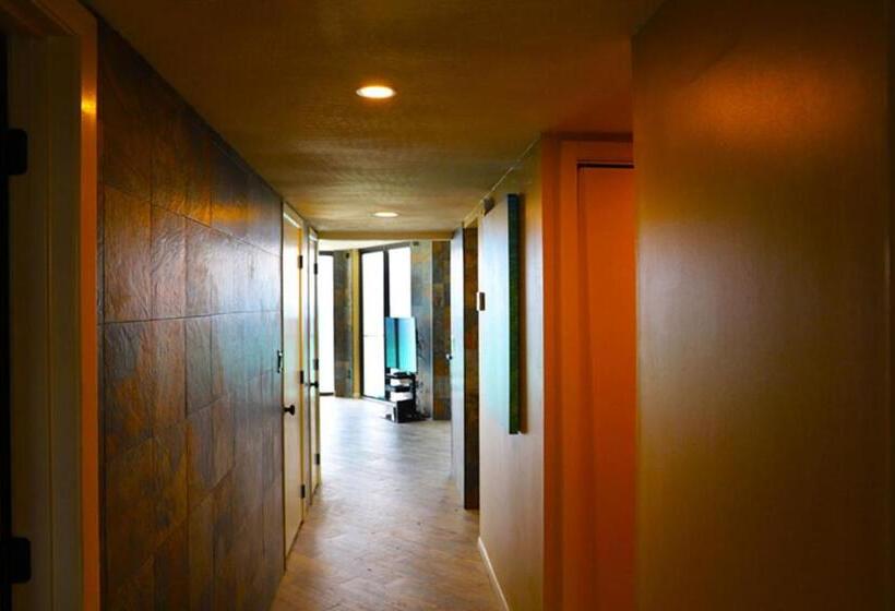 سوئیت دلوکس 2 خوابه, Luxurious, Upscale Condo With Spectacular Gulf View