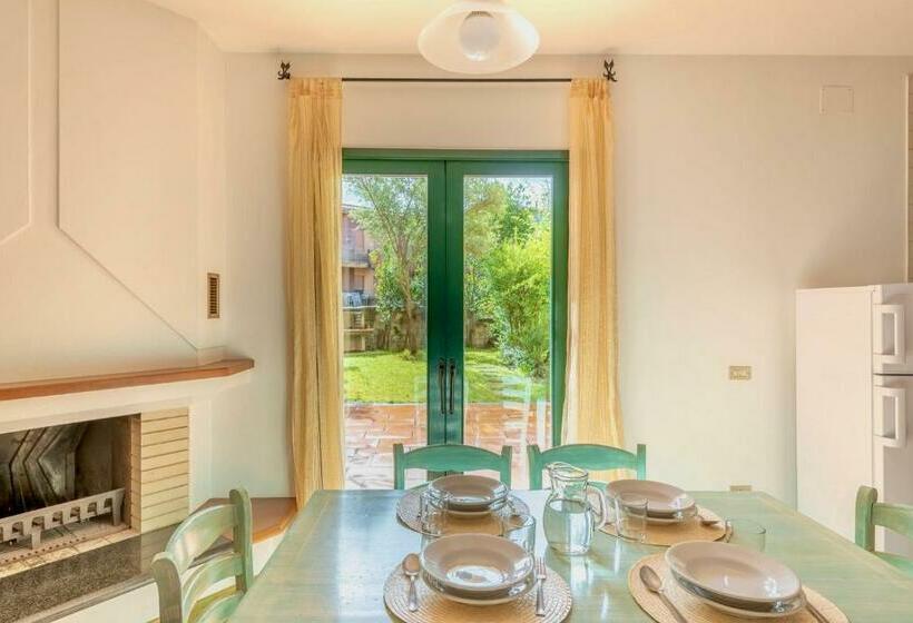 آپارتمان 1 خوابه, Isa Residence With Swimming Pool In Santa Teresa Di Gallura, Apartments With Air Conditioning And Pr