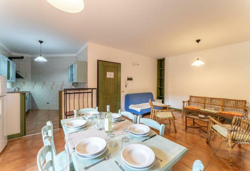 آپارتمان 1 خوابه, Isa Residence With Swimming Pool In Santa Teresa Di Gallura, Apartments With Air Conditioning And Pr