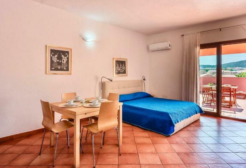 استودیوی سوپریور, Isa Residence With Swimming Pool In Santa Teresa Di Gallura