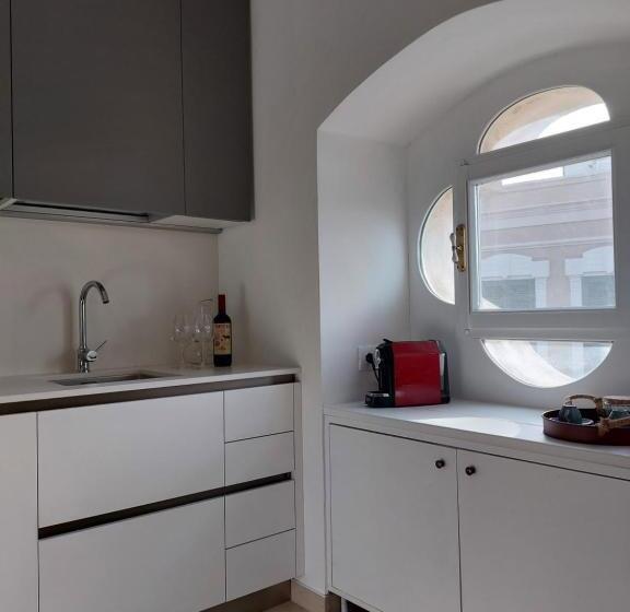 اتاق لوکس, Palazzo Accinni B&b