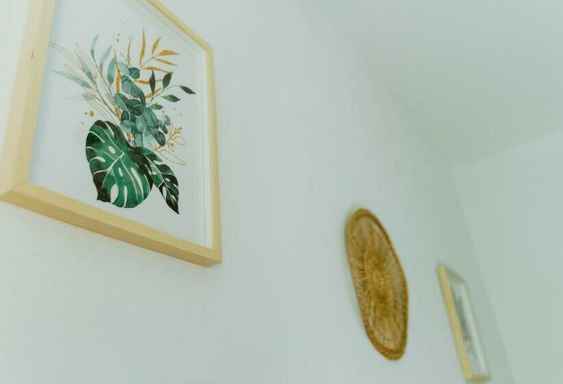 اتاق استاندارد, Lemon Tree Rooms