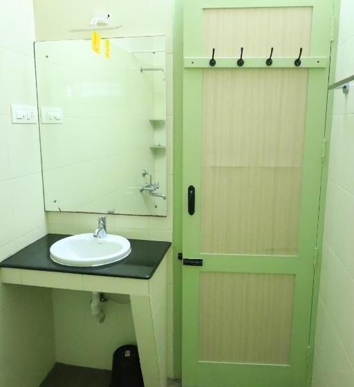 اتاق لوکس, Transit Nest   Near Madurai Airport