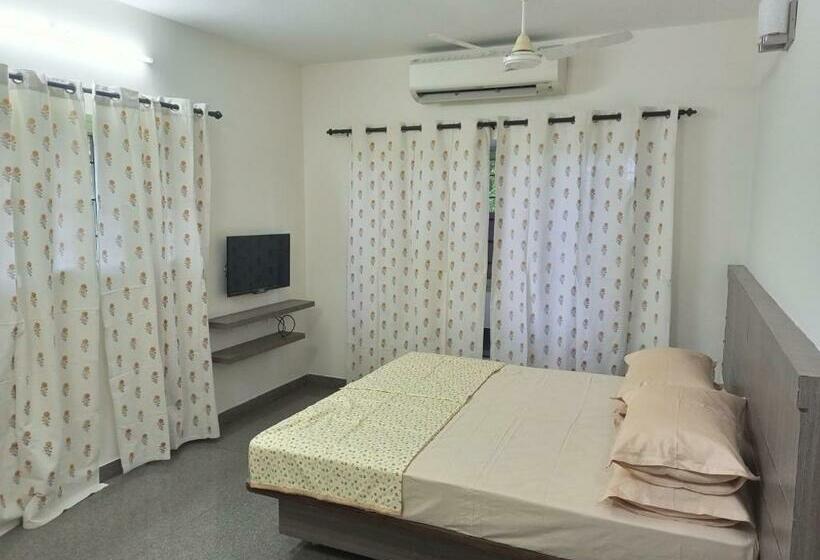 اتاق لوکس, Transit Nest   Near Madurai Airport