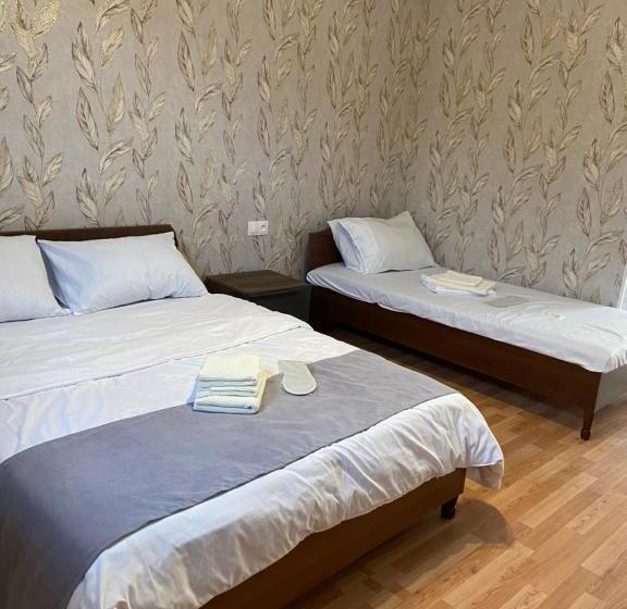 اتاق کلاسیک سه تخته, Yeghevni Guest House In Odzun