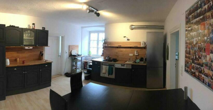 اتاق خانوادگی, Room In Apartment   Schlummern Wie Dornroschenrapunzel Im Schlosschen