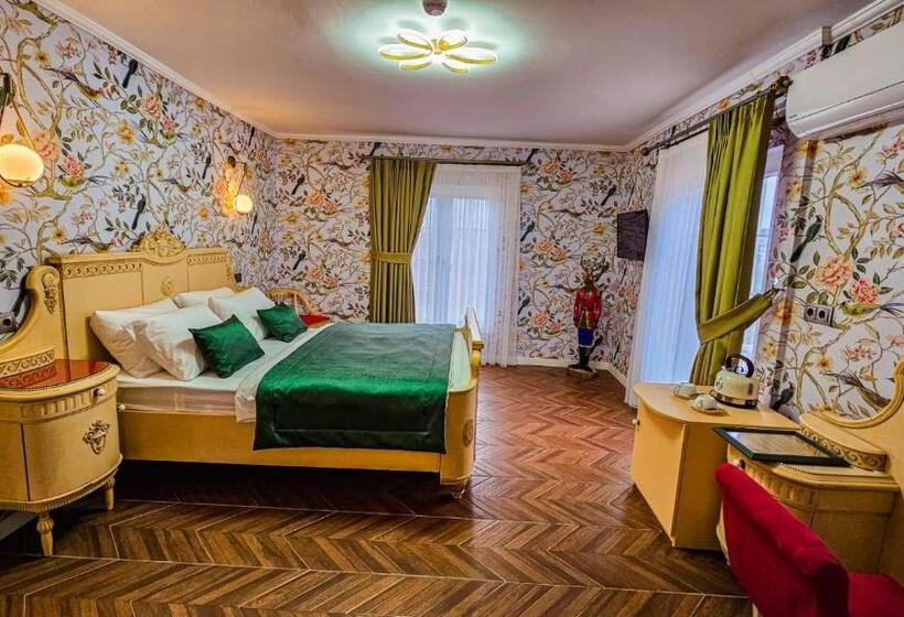 سوییت جونیور, Portofino Urla Boutique