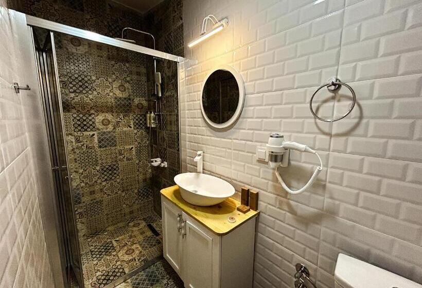 اتاق اکونومی, Portofino Urla Boutique
