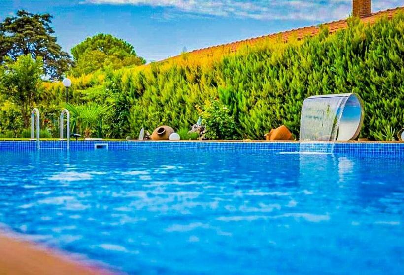سوییت با چشم‌انداز استخر, Portofino Urla Boutique