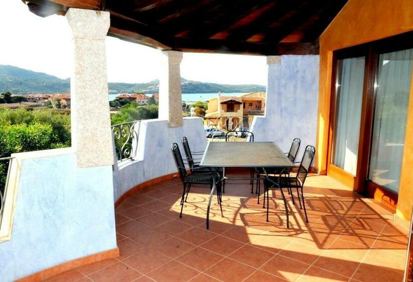 آپارتمان 2 خوابه, Residence With Private Beach In Marinella