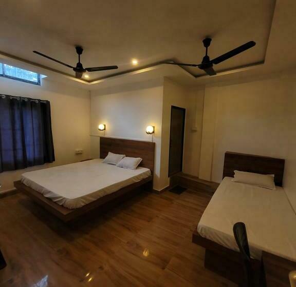 اتاق استاندارد سه نفره, Dream Lodging