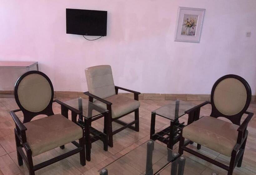 سوییت, Springpark Yaad Hotel & Apartment Ikoyi