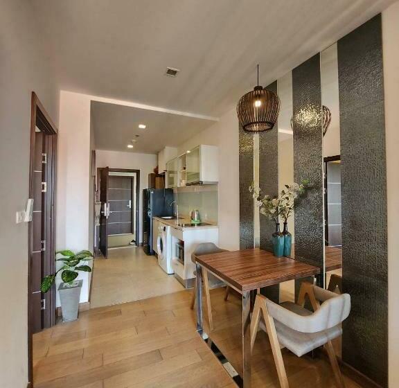 آپارتمان سوپریور 1 خوابه, The Astra Condo Large Room 50 Sqm ,sauna And Rooftop Pool
