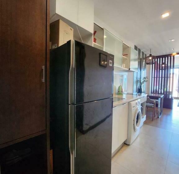 آپارتمان سوپریور 1 خوابه, The Astra Condo Large Room 50 Sqm ,sauna And Rooftop Pool