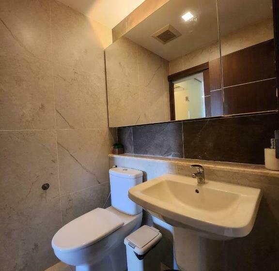 آپارتمان سوپریور 1 خوابه, The Astra Condo Large Room 50 Sqm ,sauna And Rooftop Pool