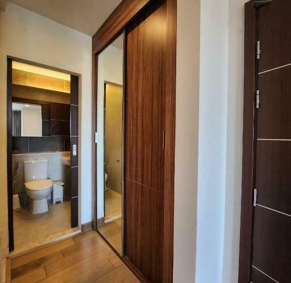 آپارتمان سوپریور 1 خوابه, The Astra Condo Large Room 50 Sqm ,sauna And Rooftop Pool