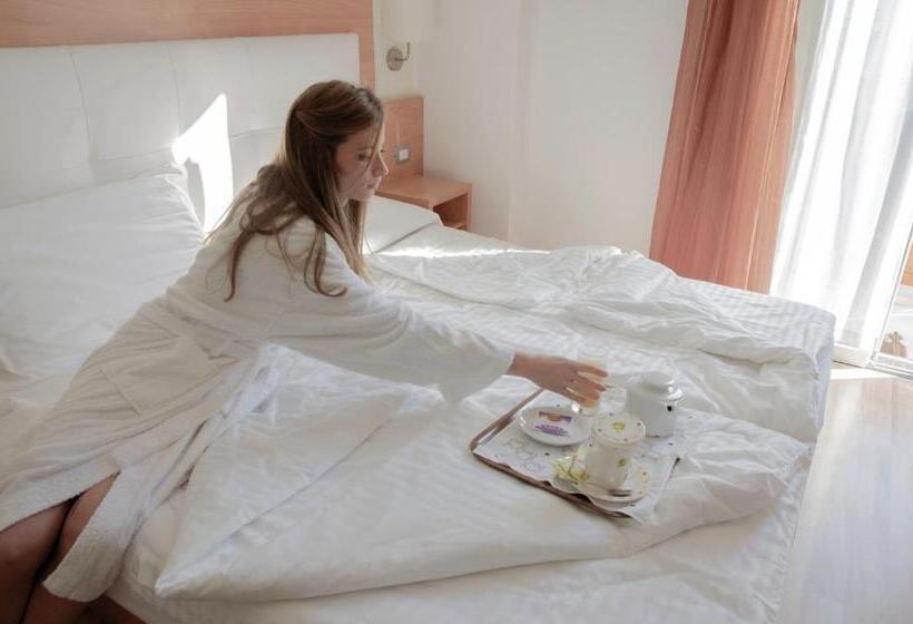 اتاق استاندارد, Alphotel Milano
