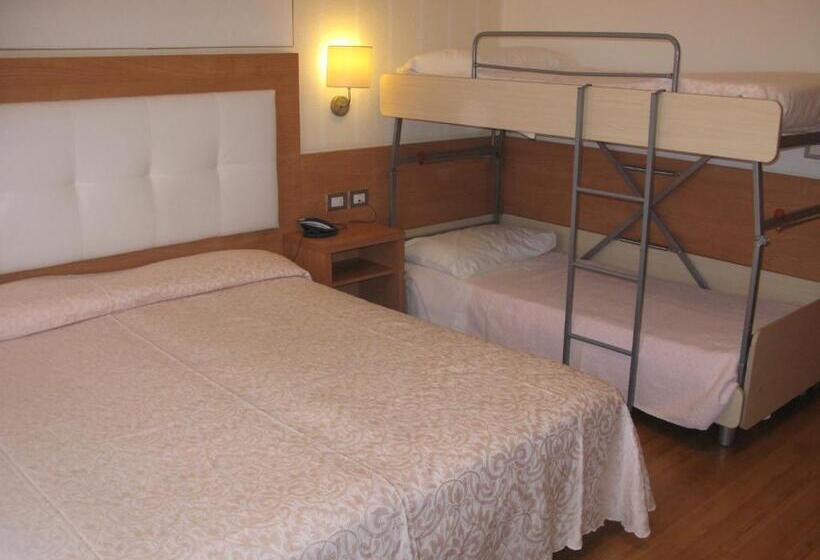 Economy Quadruple Room, Alphotel Milano
