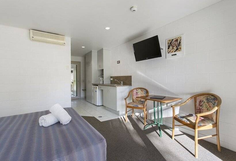 اتاق استاندارد یک تخته با تخت دونفره بزرگ, Capricorn Motel & Conference Centre