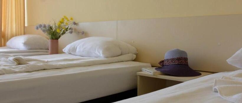 اتاق استاندارد سه تخته با بالکن, Club Hotel Vedren