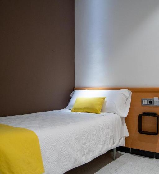 اتاق استاندارد یک نفره, Hostal Apolo