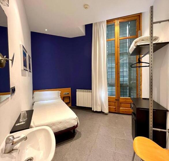 اتاق استاندارد یک تخته با سرویس بهداشتی مشترک, Hostal Apolo
