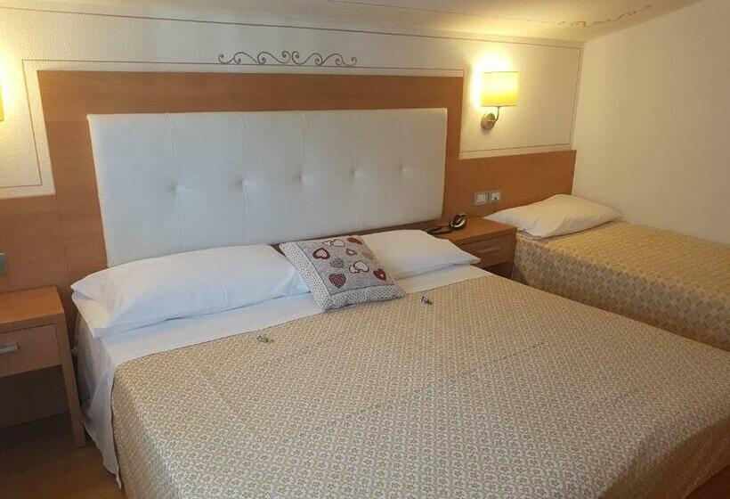 اتاق استاندارد سه نفره, Alphotel Milano