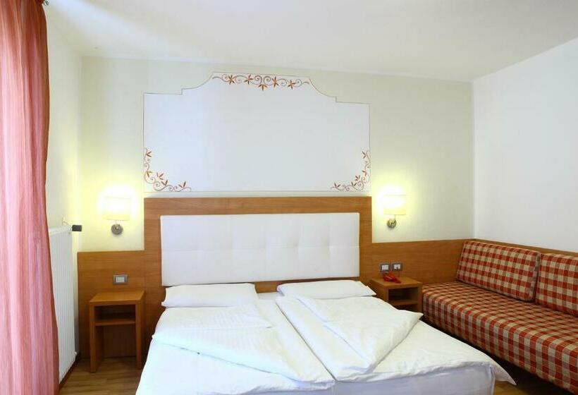 اتاق استاندارد سه نفره, Alphotel Milano
