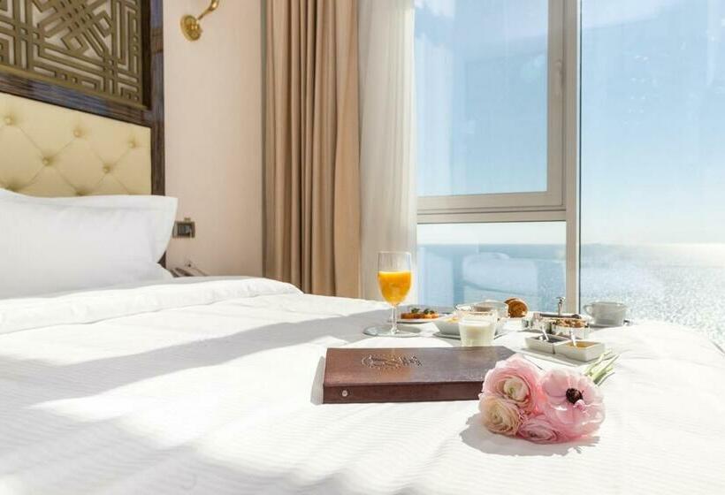 اتاق استاندارد با چشم‌انداز دریا, Kadorr Hotel Resort & Spa