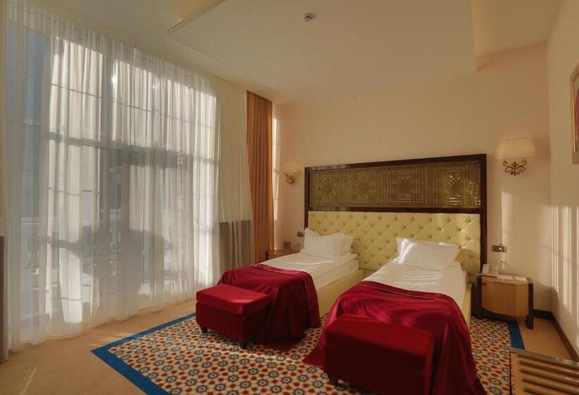 اتاق استاندارد با بالکن, Kadorr Hotel Resort & Spa