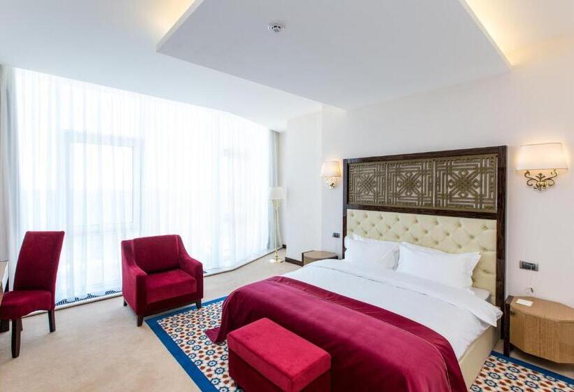 سوییت با چشم‌انداز دریا, Kadorr Hotel Resort & Spa