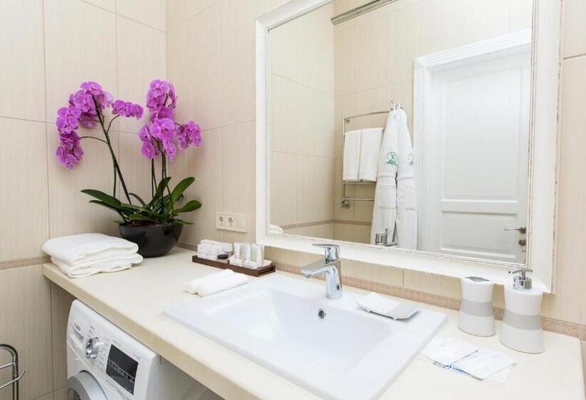 آپارتمان لوکس 1 خوابه, Kadorr Hotel Resort & Spa