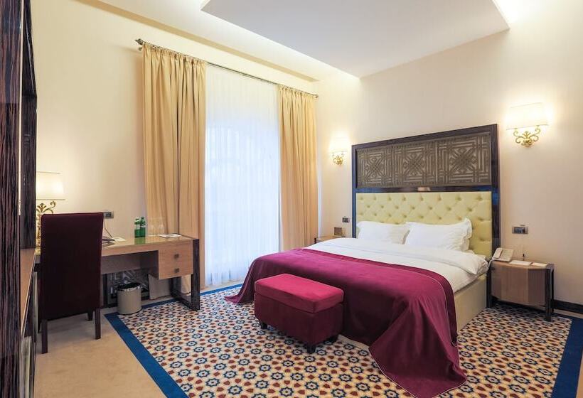 اتاق استاندارد با چشم‌انداز دریا, Kadorr Hotel Resort & Spa