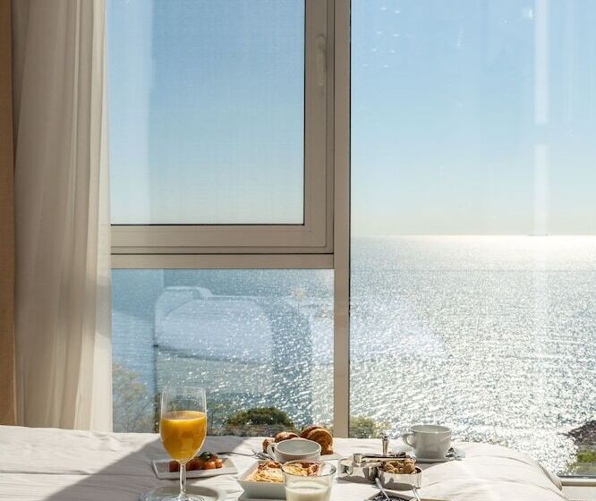 اتاق استاندارد با چشم‌انداز باغ, Kadorr Hotel Resort & Spa
