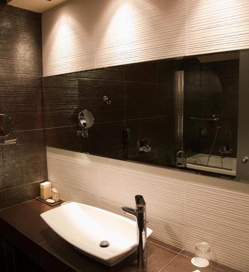 سوییت, Kalavrita Canyon Hotel & Spa