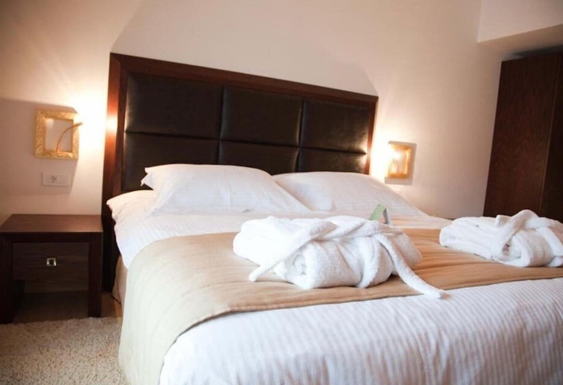 اتاق لوکس, Kalavrita Canyon Hotel & Spa
