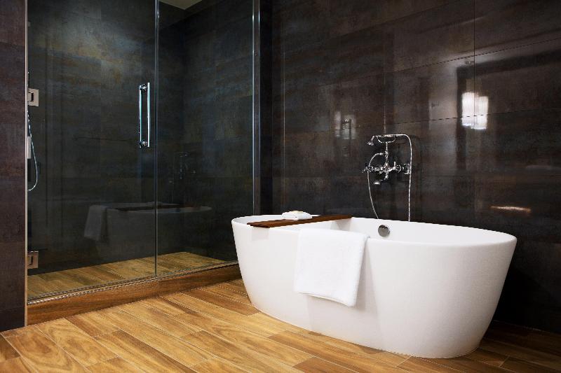 سوییت با چشم‌انداز دریا, Kimpton Seafire Resort + Spa, An Ihg