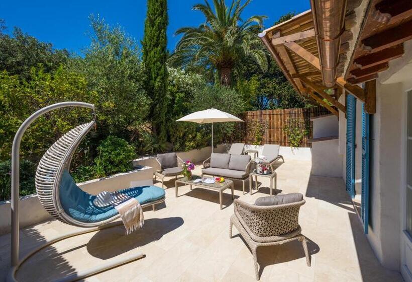 سوییت, La Bastide Des Salins
