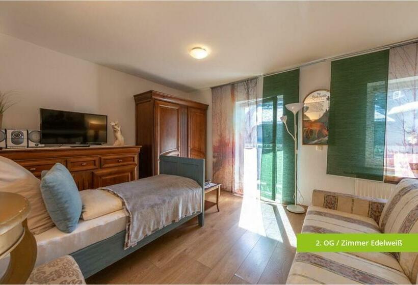 اتاق استاندارد با بالکن, Platzhirsch Zur Alten Wagnerei Gästehaus