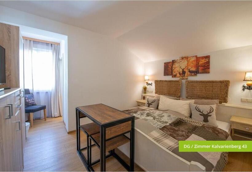اتاق عادی, Platzhirsch Zur Alten Wagnerei Gästehaus