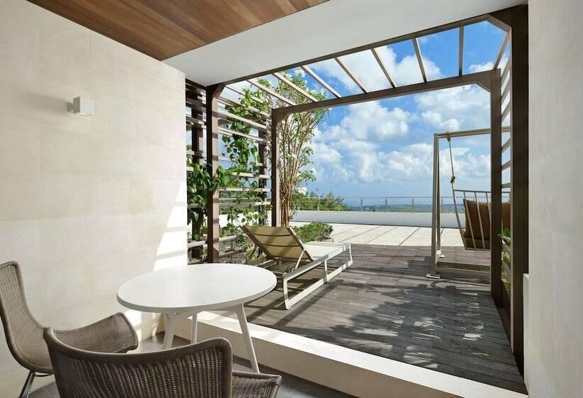 اتاق استاندارد با تراس و چشم‌انداز دریا, Renaissance Bali Uluwatu Resort & Spa