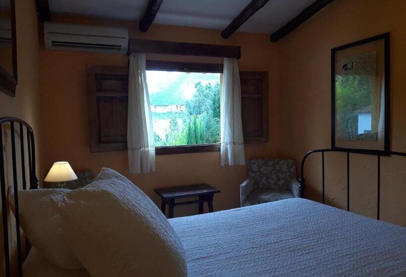 اتاق سوپریور, Restaurante Las Buitreras
