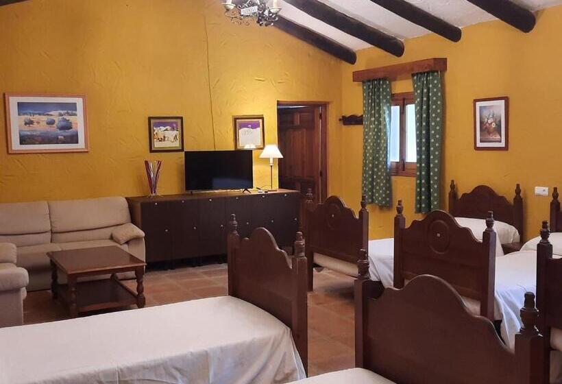 اتاق سوپریور خانوادگی, Restaurante Las Buitreras