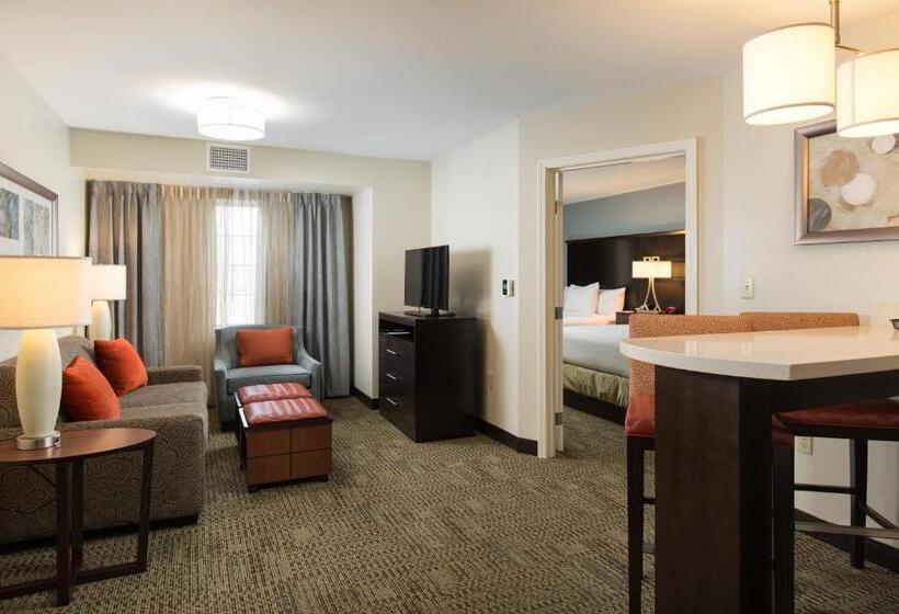 اتاق استاندارد برای معلولان, Staybridge Suites Corona South, An Ihg