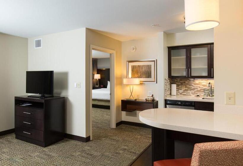 Suite Llit King, Staybridge Suites Corona South, An Ihg