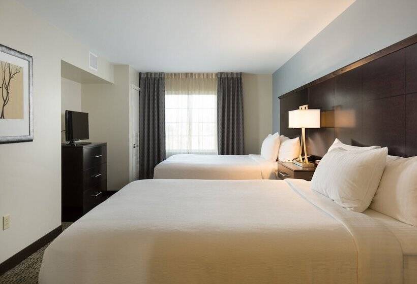 سوئیت برای معلولان, Staybridge Suites Corona South, An Ihg