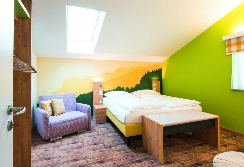 اتاق استاندارد سه نفره, Hey Lou Hotel Piding